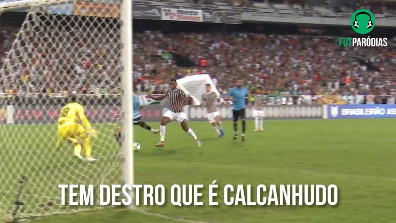 CR7, BENZEMA e o PODER DO CALCANHAR _ Paródia Some Que Ele Vem Atrás - Anitta & Marília Mendonça__PmWqUxCLOg_1080p