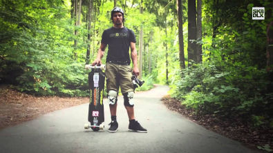 Longboard Trick Tipp | How To Toeside Stand-up Slide | skatedeluxe Longboard Team |